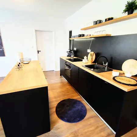 Apartment Loggia Park & Free Parking Zilina